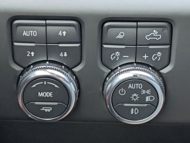 Used 2024 Silver GMC Denali Ultimate image 24