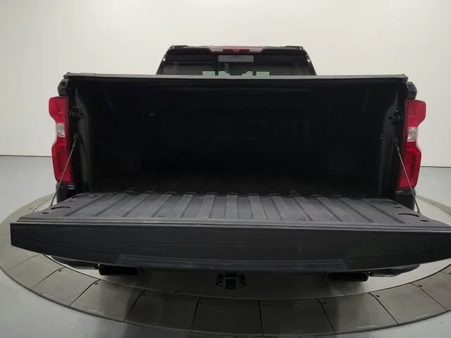 Used 2024 Black Chevrolet High Country image 31
