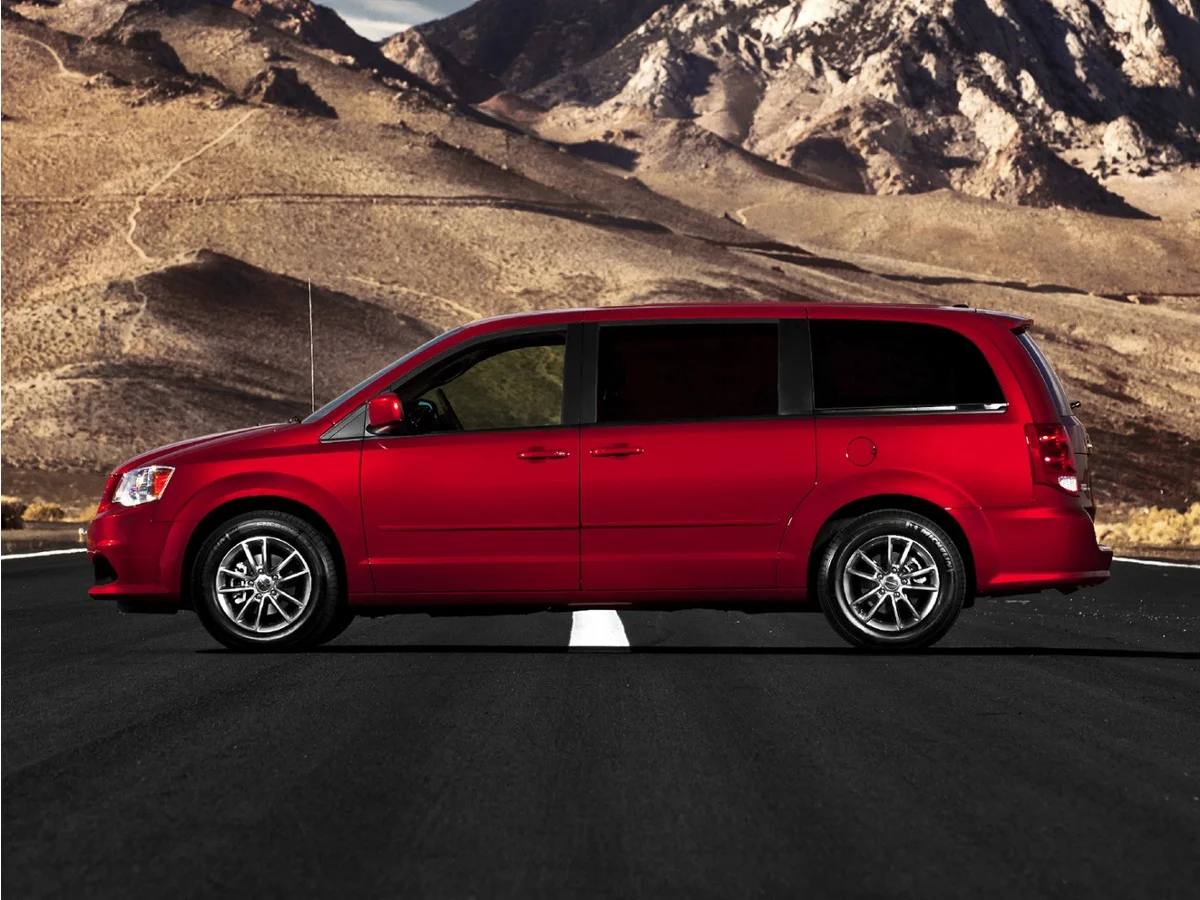 2014 Dodge Grand Caravan R/T's photo