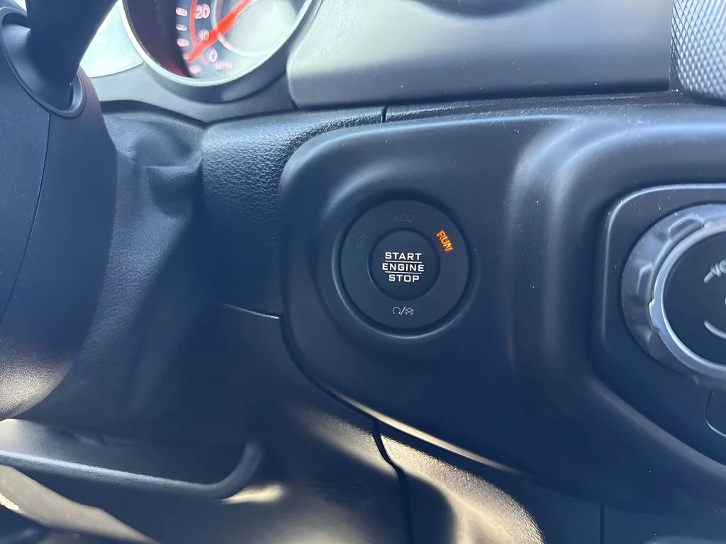 Used 2020 Silver Jeep Sport image 19