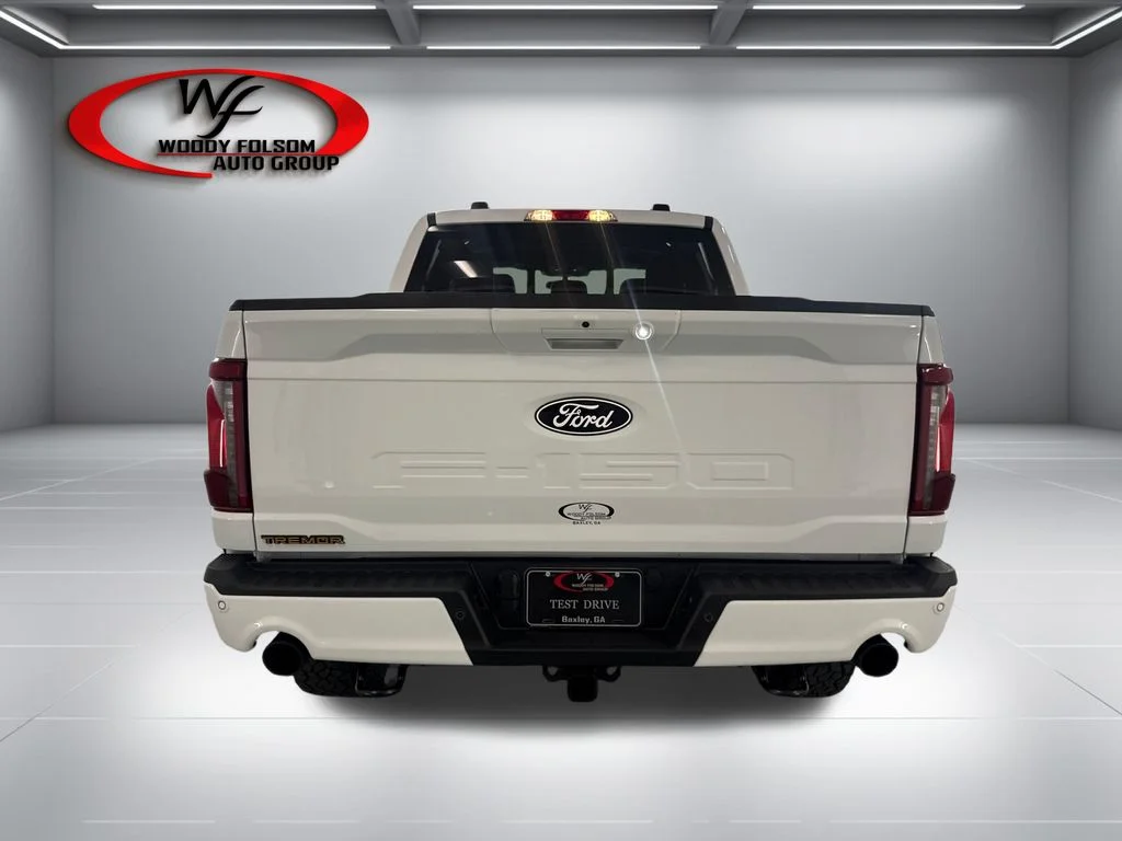 New 2026 Oxford White Ford Tremor® image 7