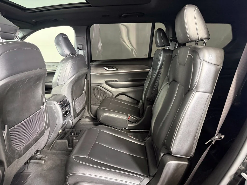Used 2025 Black Jeep Limited image 18