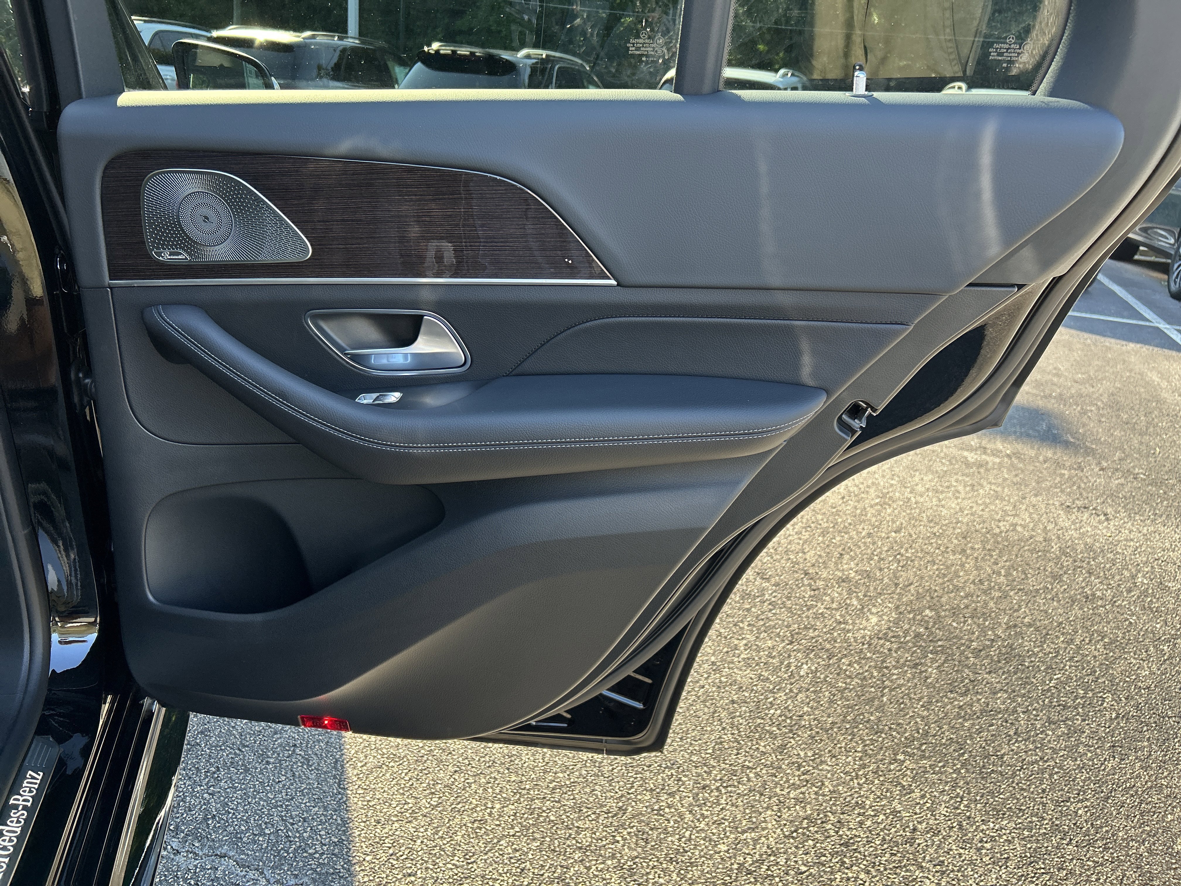 New 2026 Black Mercedes-Benz GLE 450 4MATIC® SUV image 38