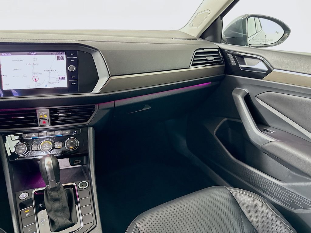 Used 2019 Platinum Gray Metallic Volkswagen SEL Premium image 23