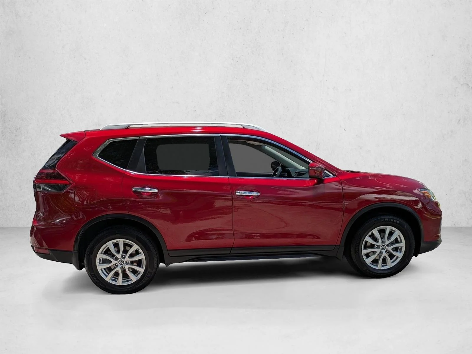 Used 2020 Scarlet Ember Tintcoat Nissan SV image 4