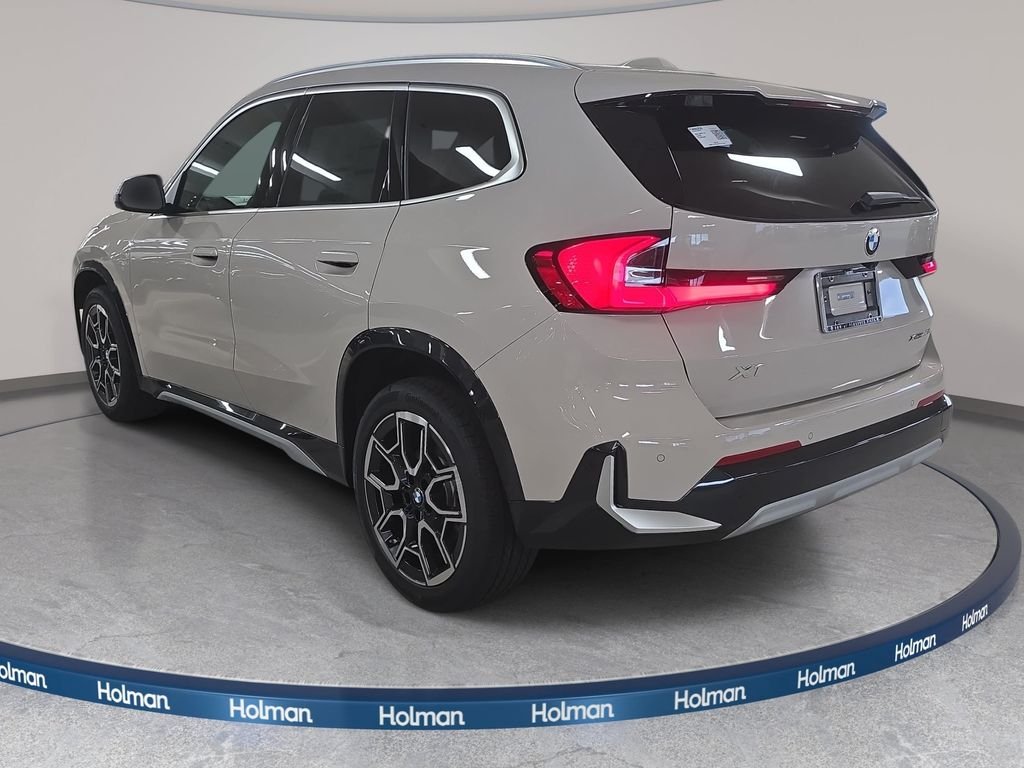 New 2026 Dune Grey Metallic BMW xDrive28i image 6