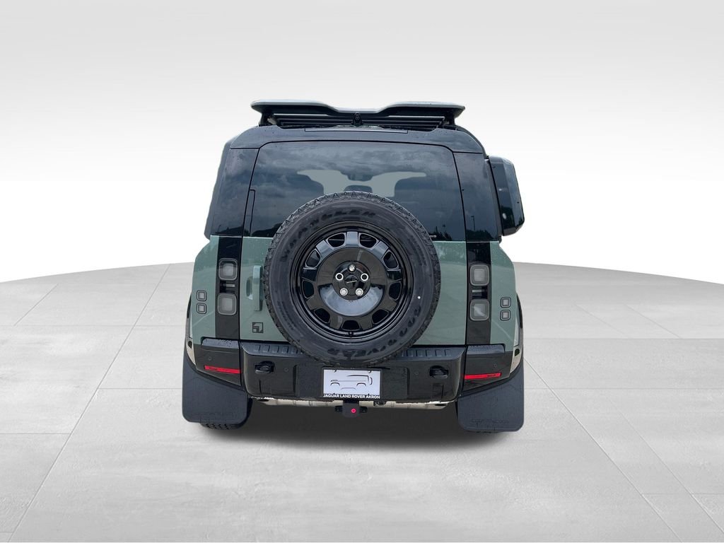 New 2026 Keswick Green Land Rover  image 5