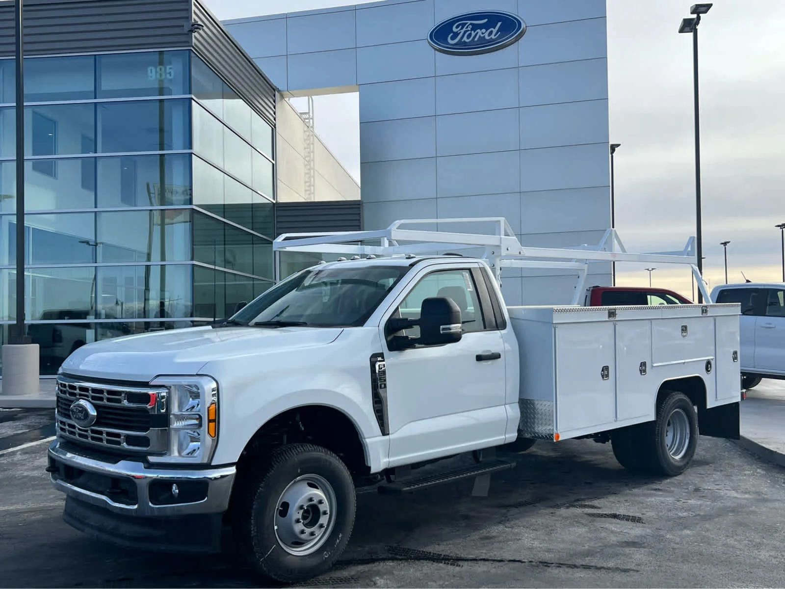2025 Ford Chassis Cab F-350® XL