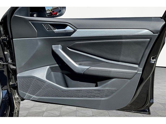 New 2026 Deep Black Pearl Volkswagen 1.5T S image 26