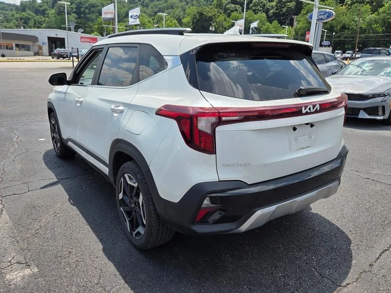 Used 2024 White Kia SX image 5