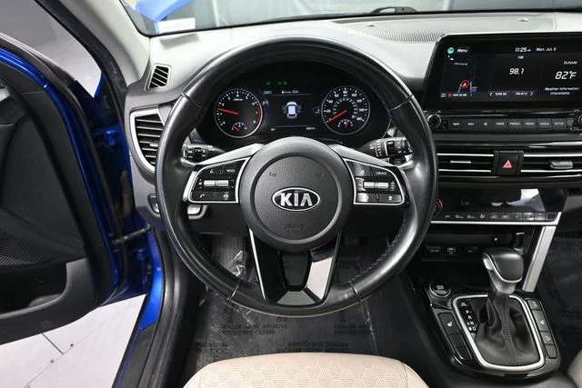 Used 2021 Blue Kia SX image 22