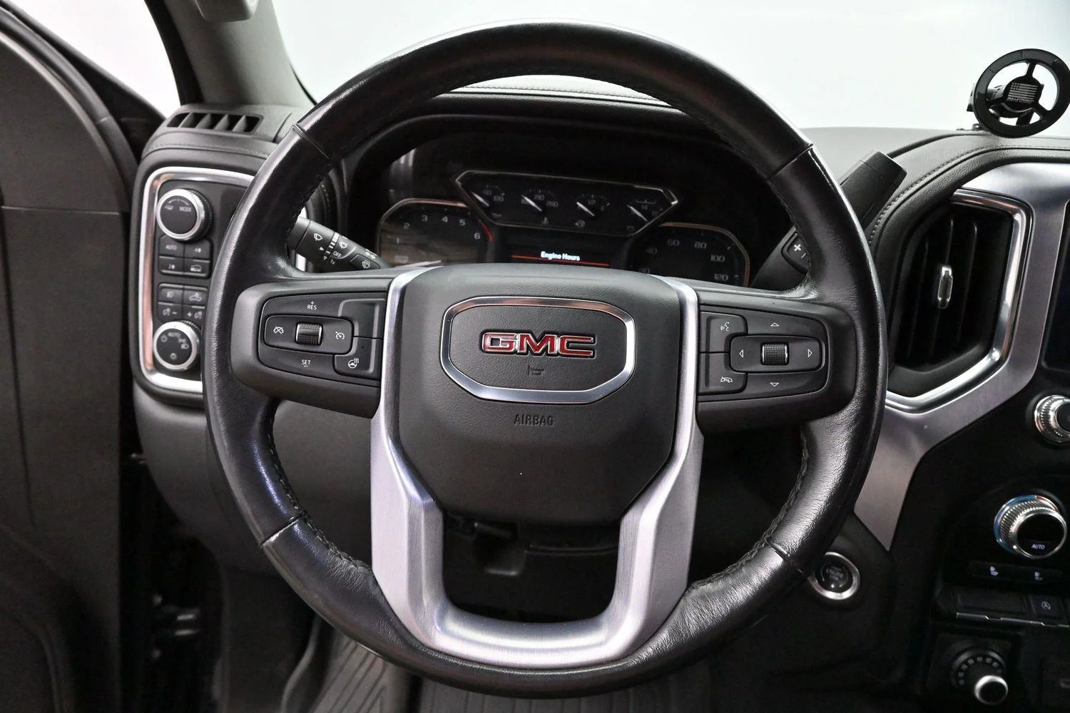 Used 2020 Onyx Black GMC Elevation image 16