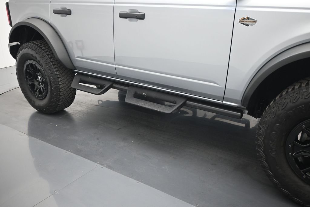 Used 2023 Silver Ford Wildtrak image 25