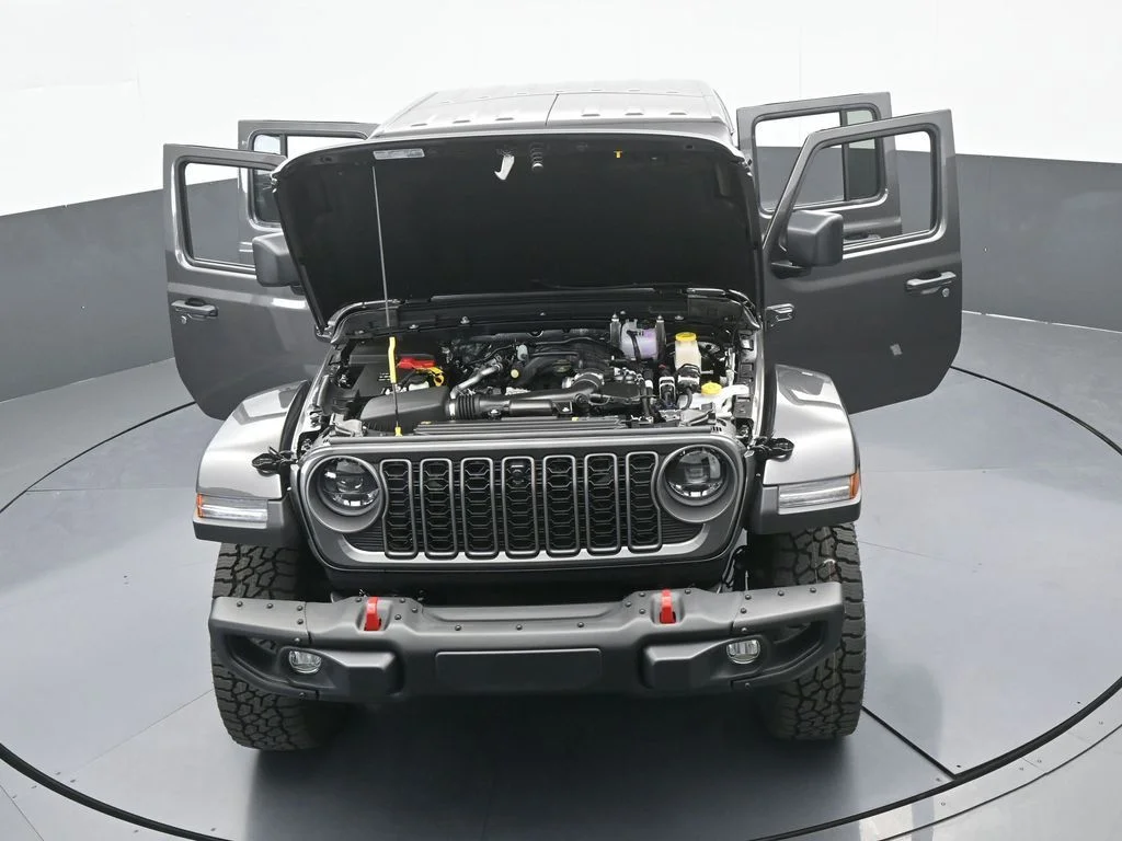 New 2026 Granite Crystal Metallic Clear-Coat Exterior Paint Jeep Rubicon X image 60
