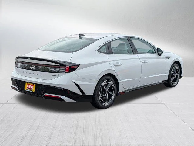 New 2026 Serenity White Hyundai SEL Sport image 4