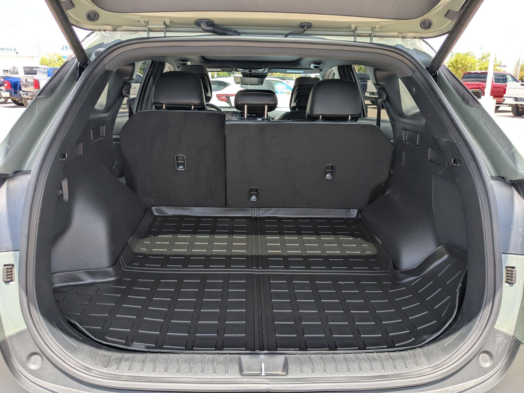 Certified Used 2025 Green Kia X-Pro image 34