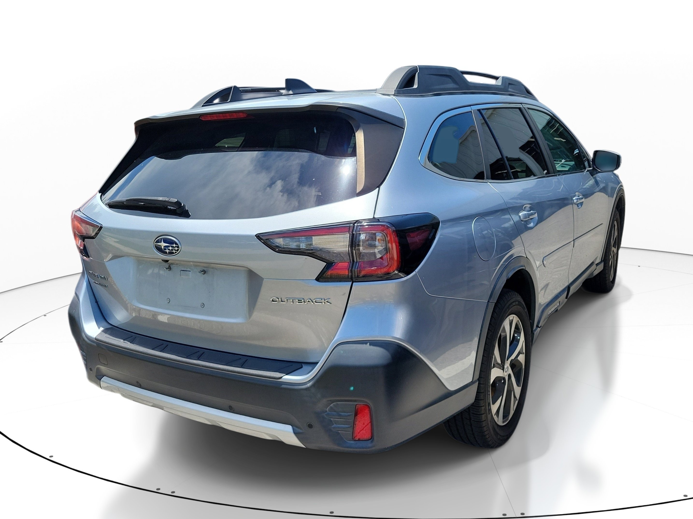 Used 2020 Ice Silver Metallic Subaru Limited image 5