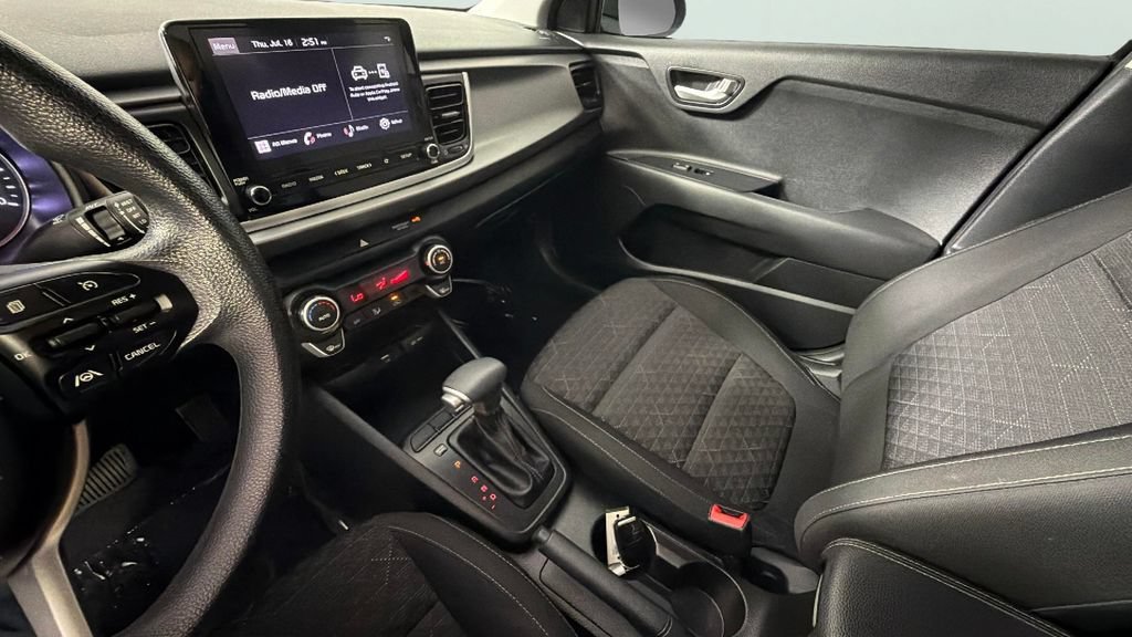 Used 2023 Black Kia S image 19