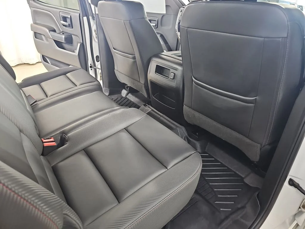 Certified Used 2018 White GMC SLT image 14