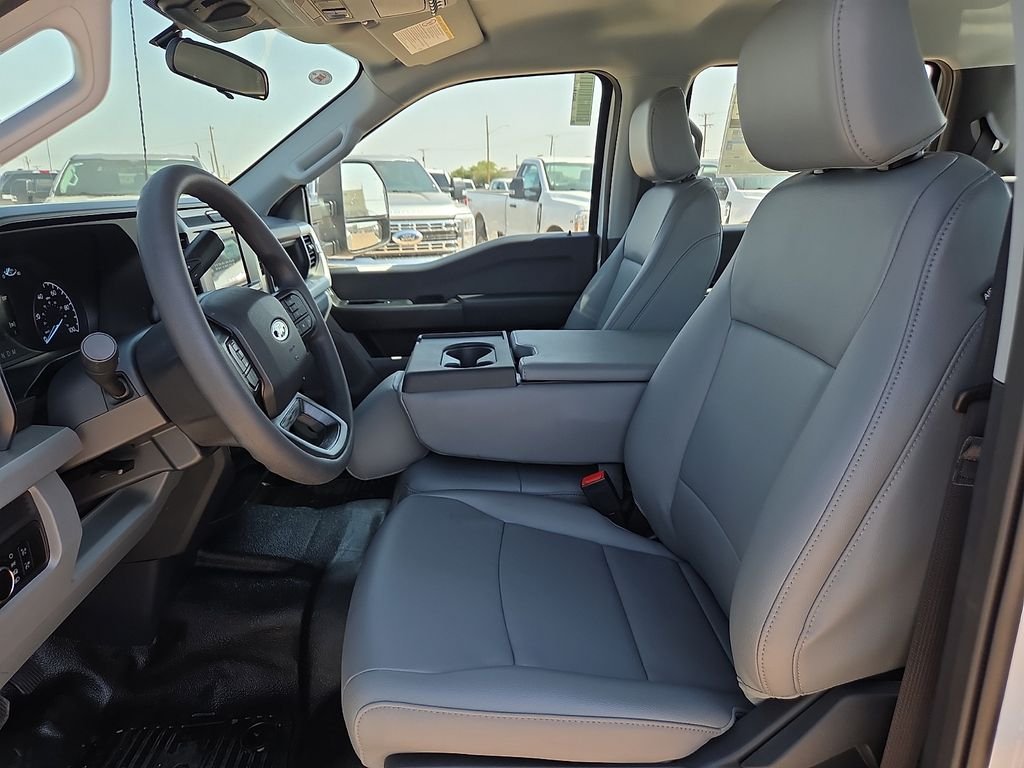 New 2026 White Ford F350 4X4 CREW/C image 19