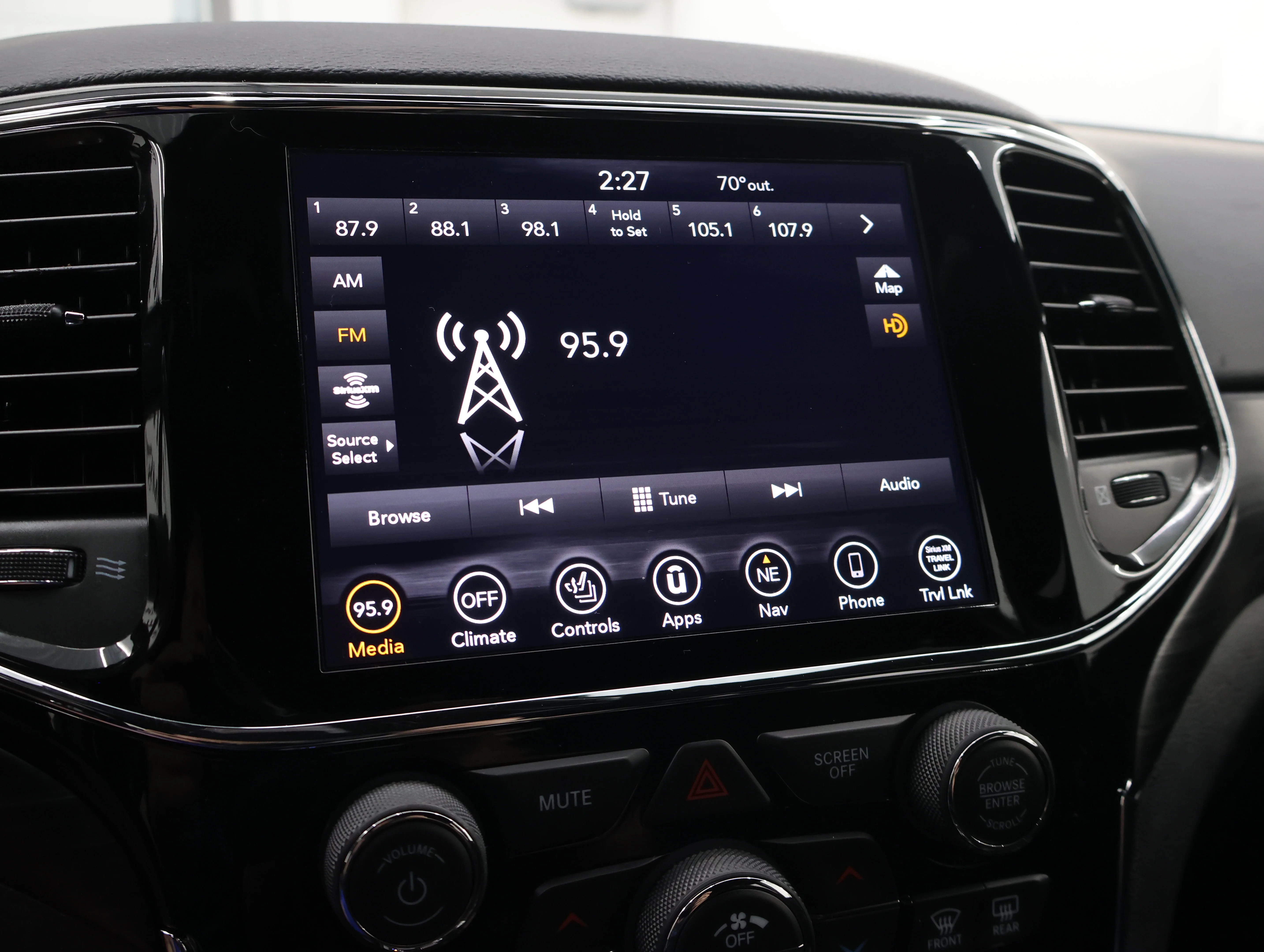 Used 2020 Sting-Gray Clearcoat Jeep Altitude image 49