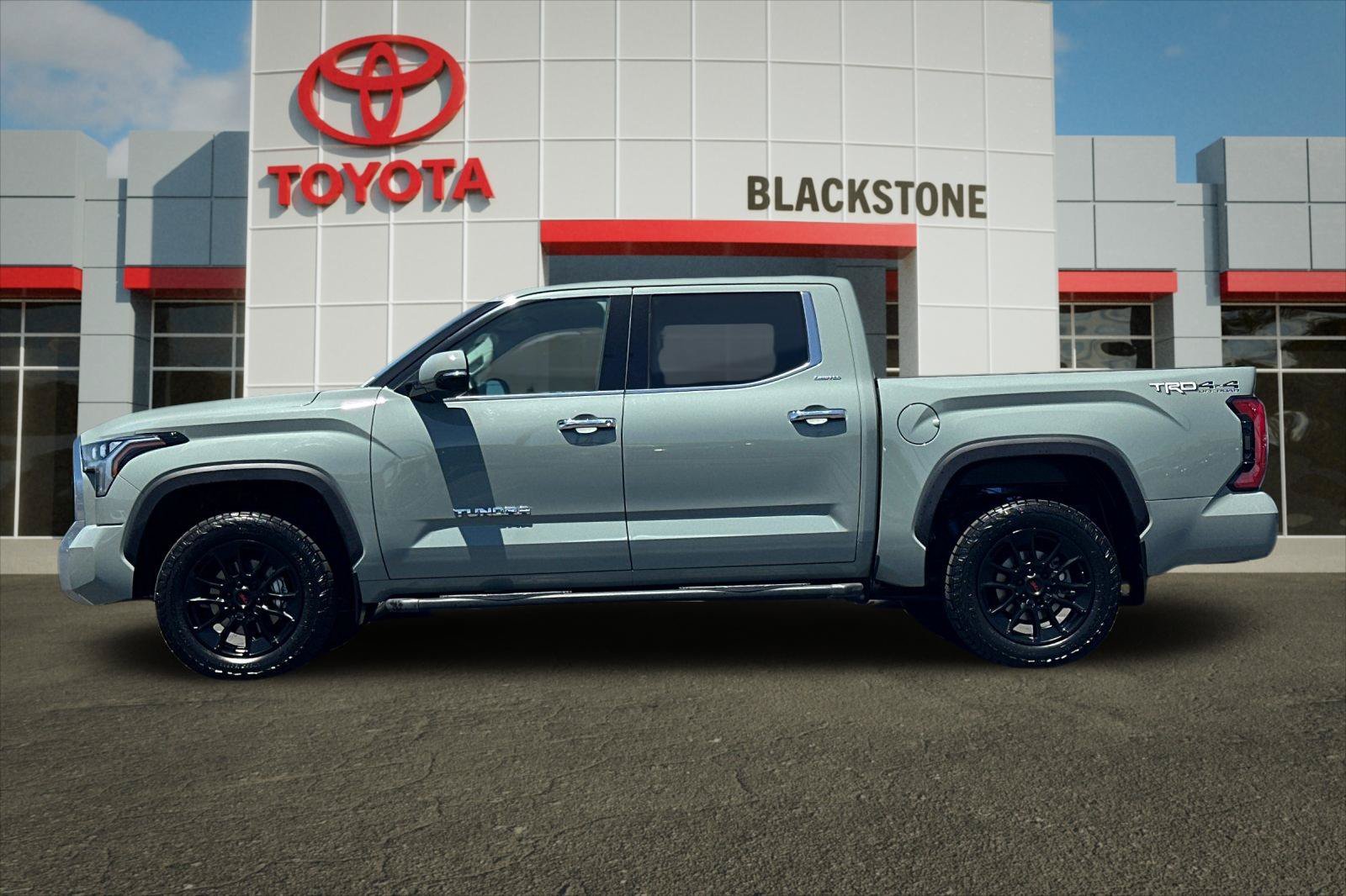 Used 2023 Lunar Rock Toyota Limited image 6