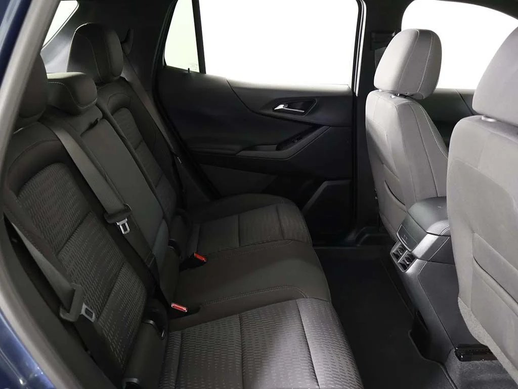Used 2025 Lakeshore Blue Chevrolet LT image 34