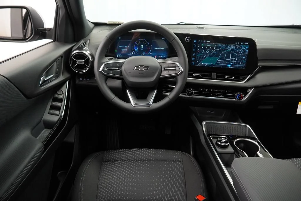 New 2027 Mosaic Black Metallic Chevrolet LT image 13