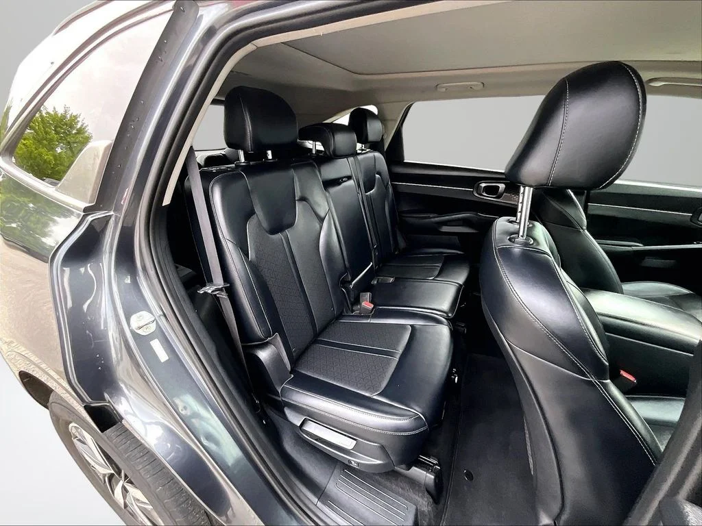 Used 2021 Gray Kia S image 28
