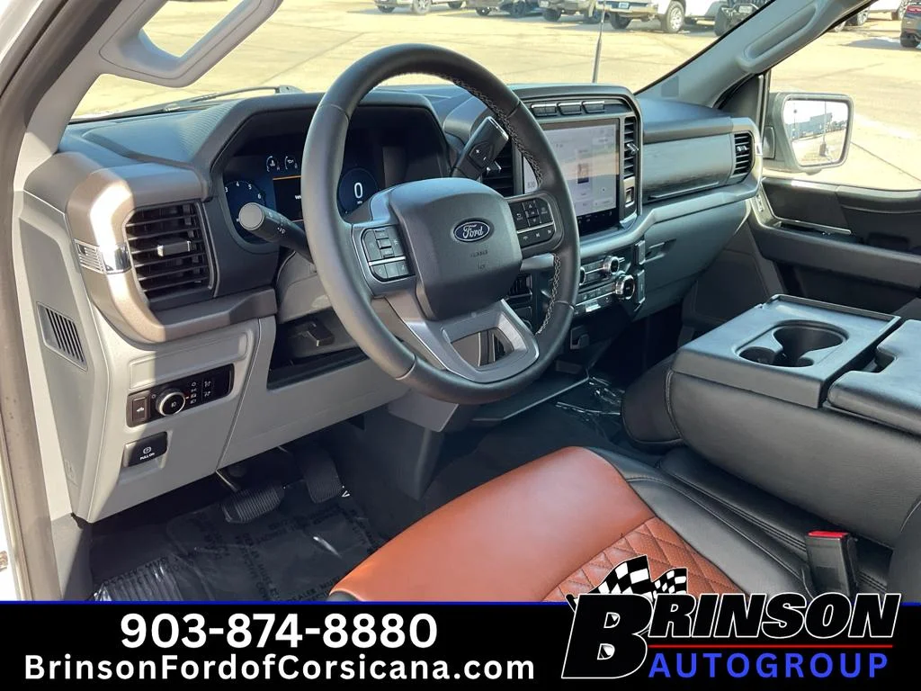 Used 2024 Oxford White Ford XLT image 25