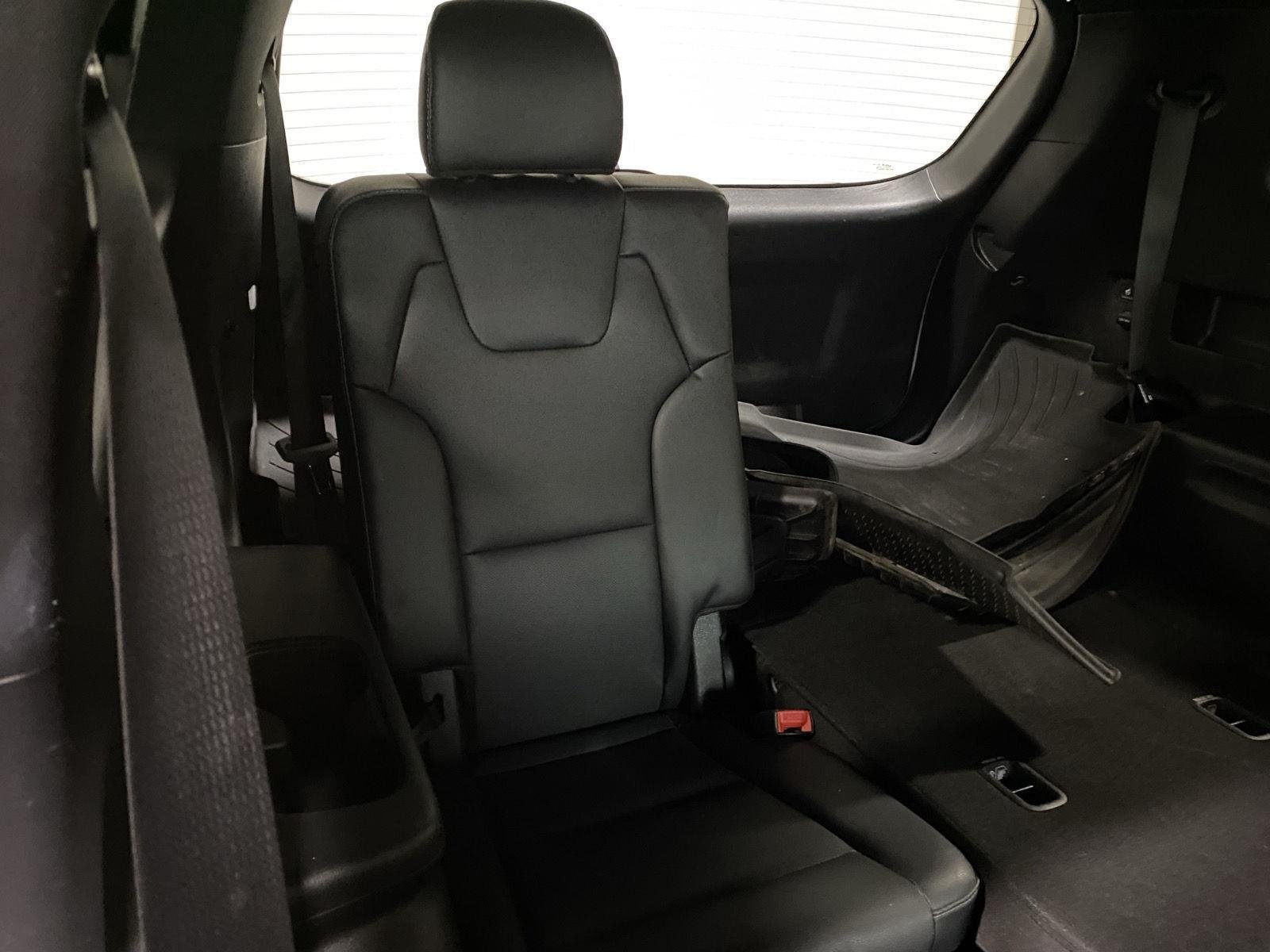 Used 2023 Wolf Gray Kia EX X-Line image 19