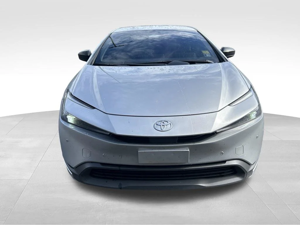 Certified Used 2024  Toyota LE image 8