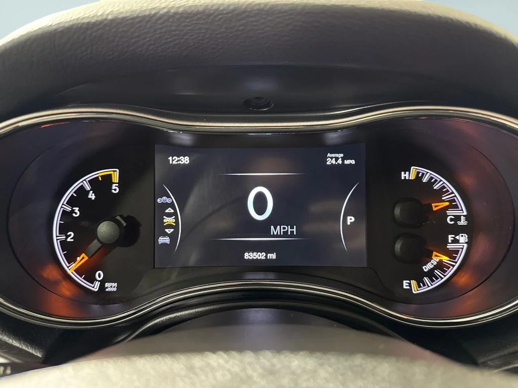 Used 2018 White Jeep Limited image 19