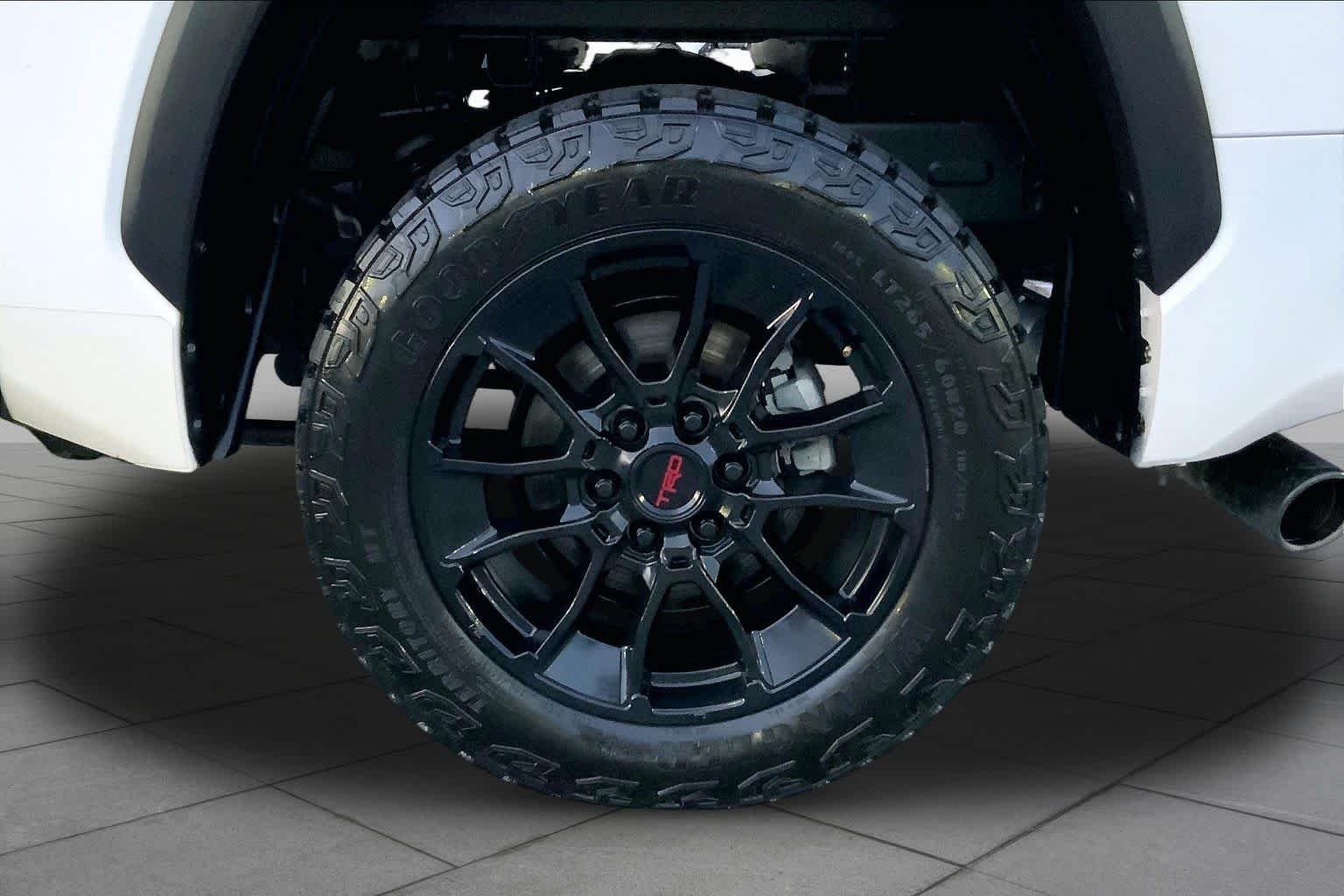 Used 2023 Ice Cap Toyota SR5 image 10