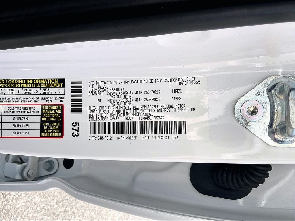 2025 Toyota Tacoma TRD Off Road - Photo 32