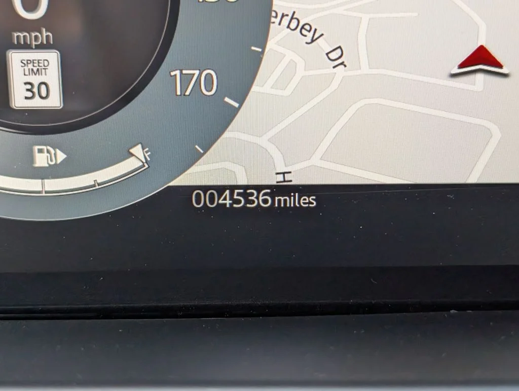 Certified Used 2025 Gray Land Rover Dynamic SE image 26