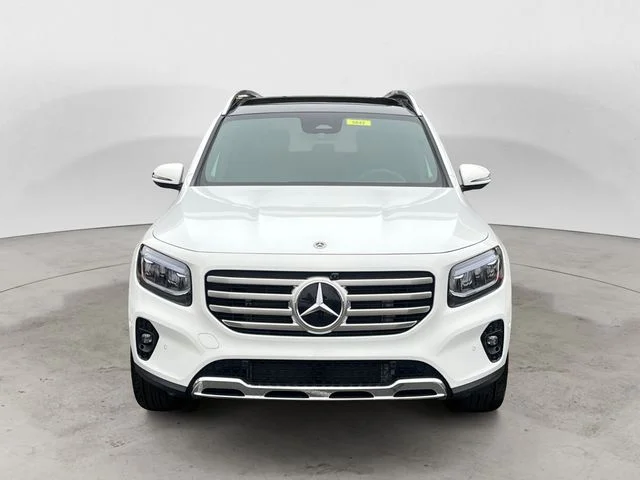 Used 2026  Mercedes-Benz GLB 250 image 8