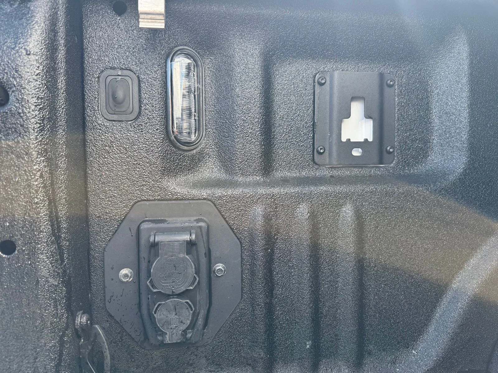 Used 2022 White Ford Platinum image 11