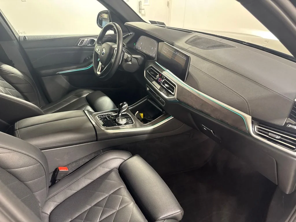 Used 2023 Jet Black BMW xDrive40i image 27