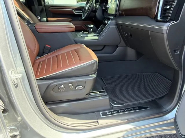 Used 2025 Sterling Metallic GMC Denali Ultimate image 13