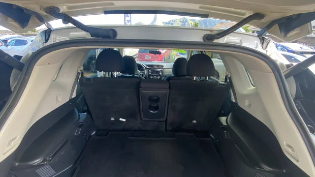 Used 2018 Silver Nissan SV image 10