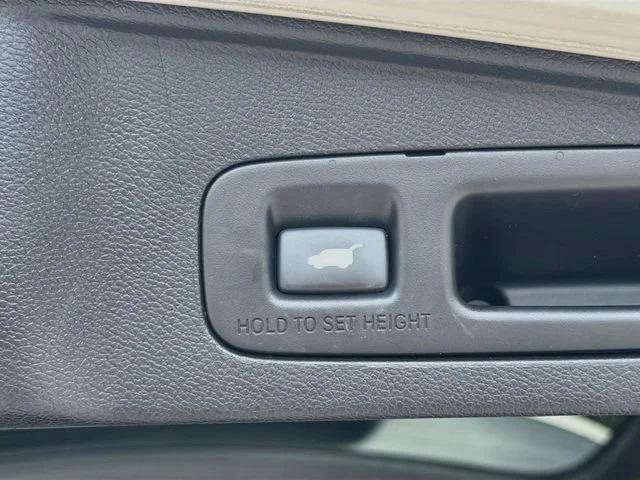 Used 2019 Tan Honda Touring image 14