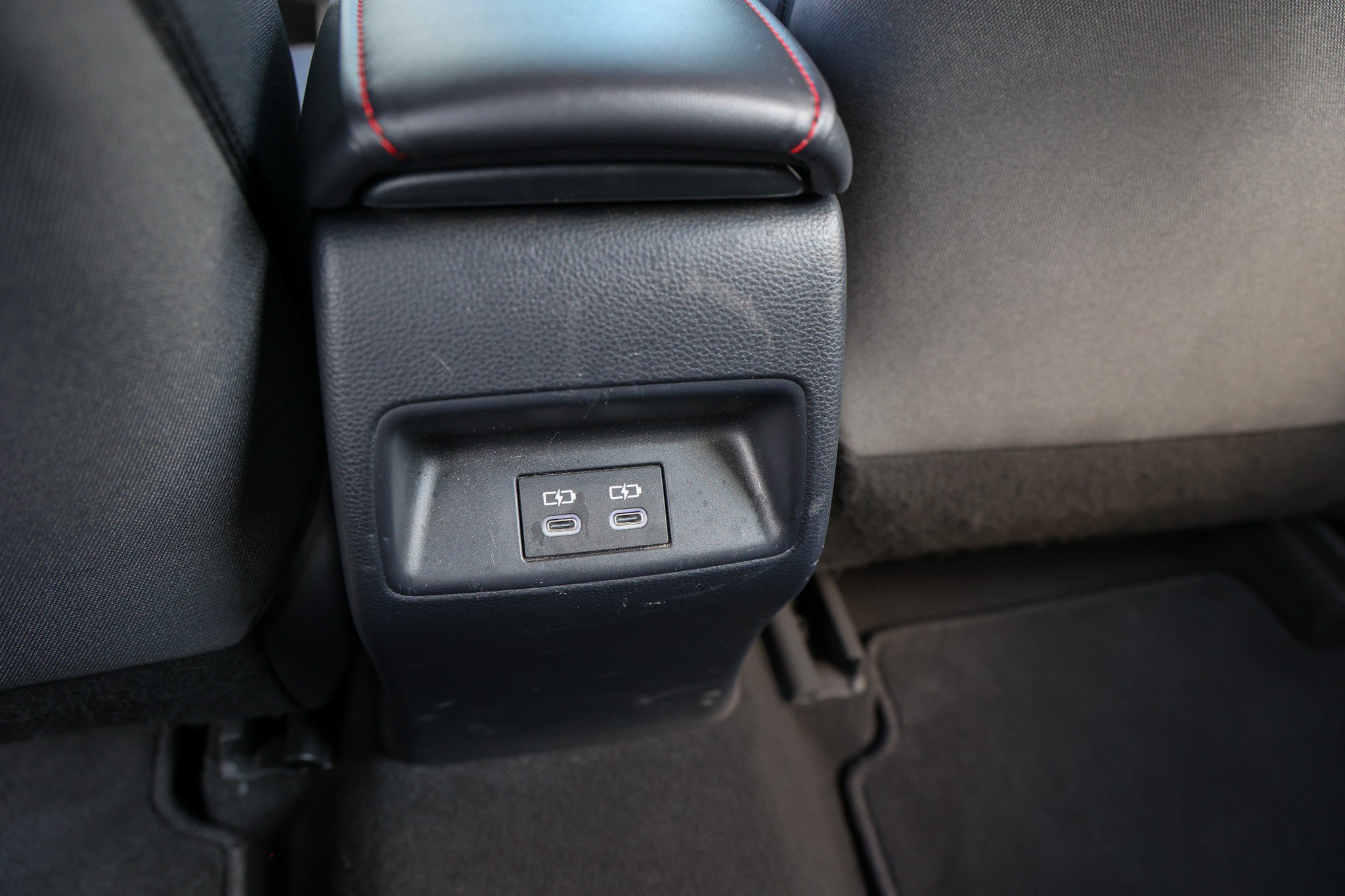 Used 2025 ICE CAP Toyota Hybrid SE image 37