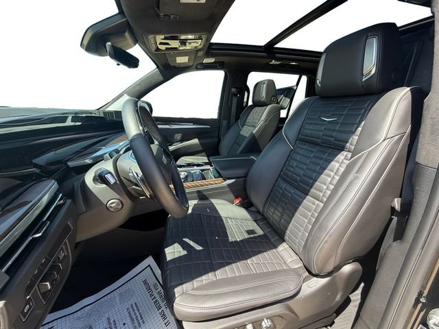 Used 2025 Black Cadillac Sport Platinum image 10