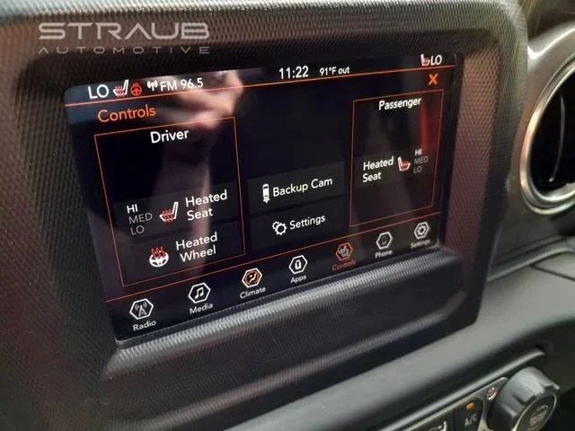 Used 2018 Punkn Metallic Clearcoat Jeep Sahara image 23