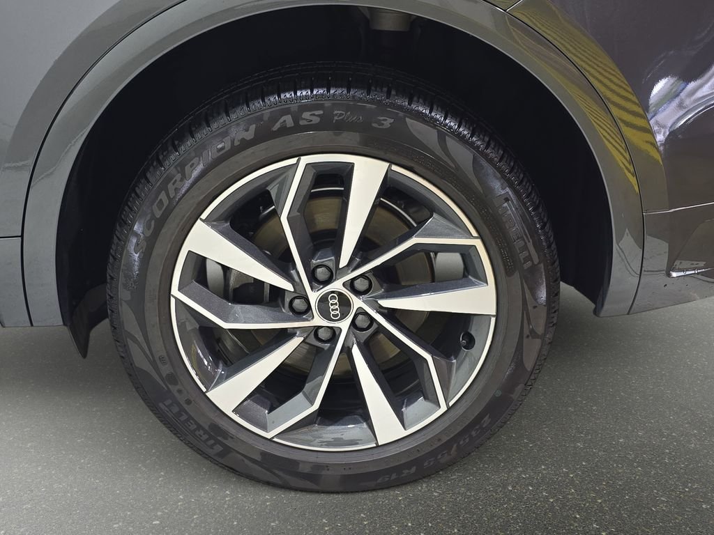 Used 2024  Audi 45 S line Premium image 34