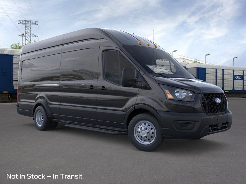 New 2026 Black Ford Base image 8