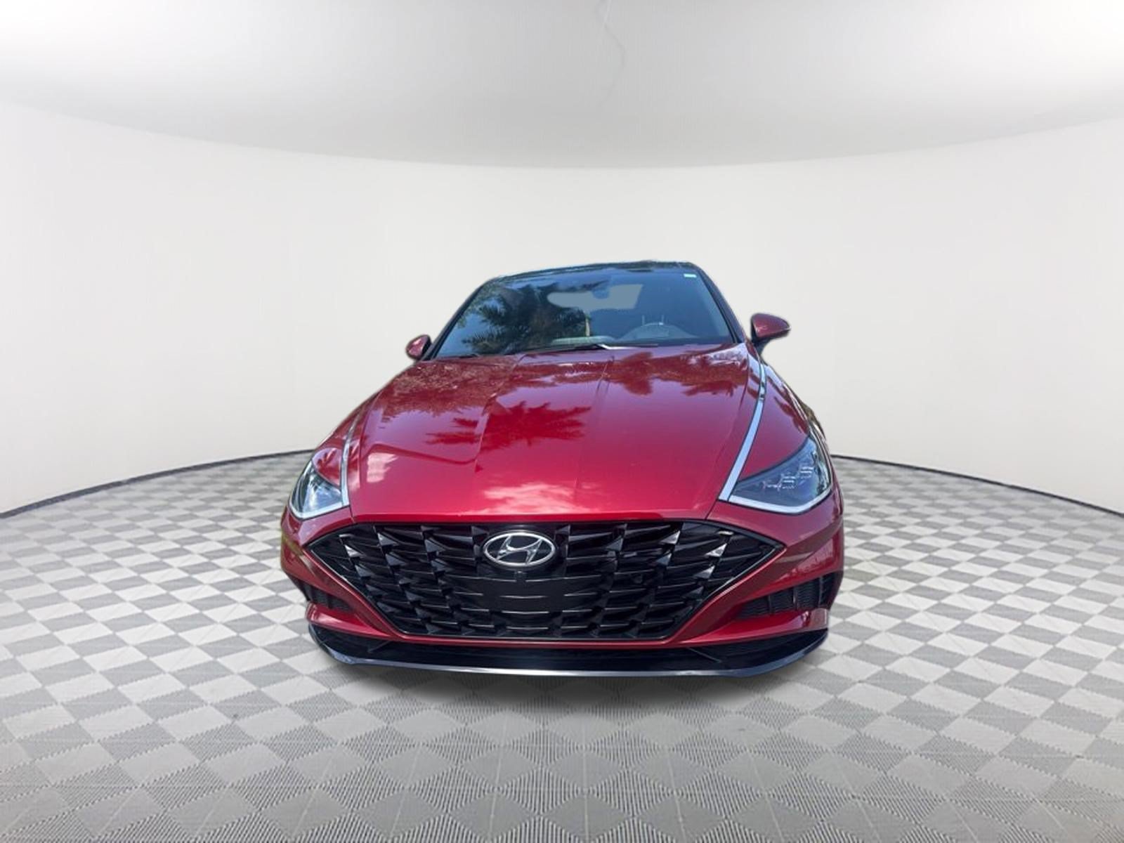 Used 2023 Ultimate Red Hyundai Limited image 2