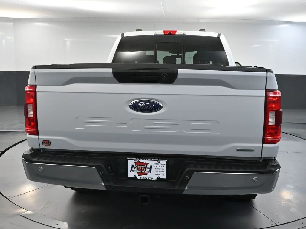 Used 2022 White Ford XLT image 5