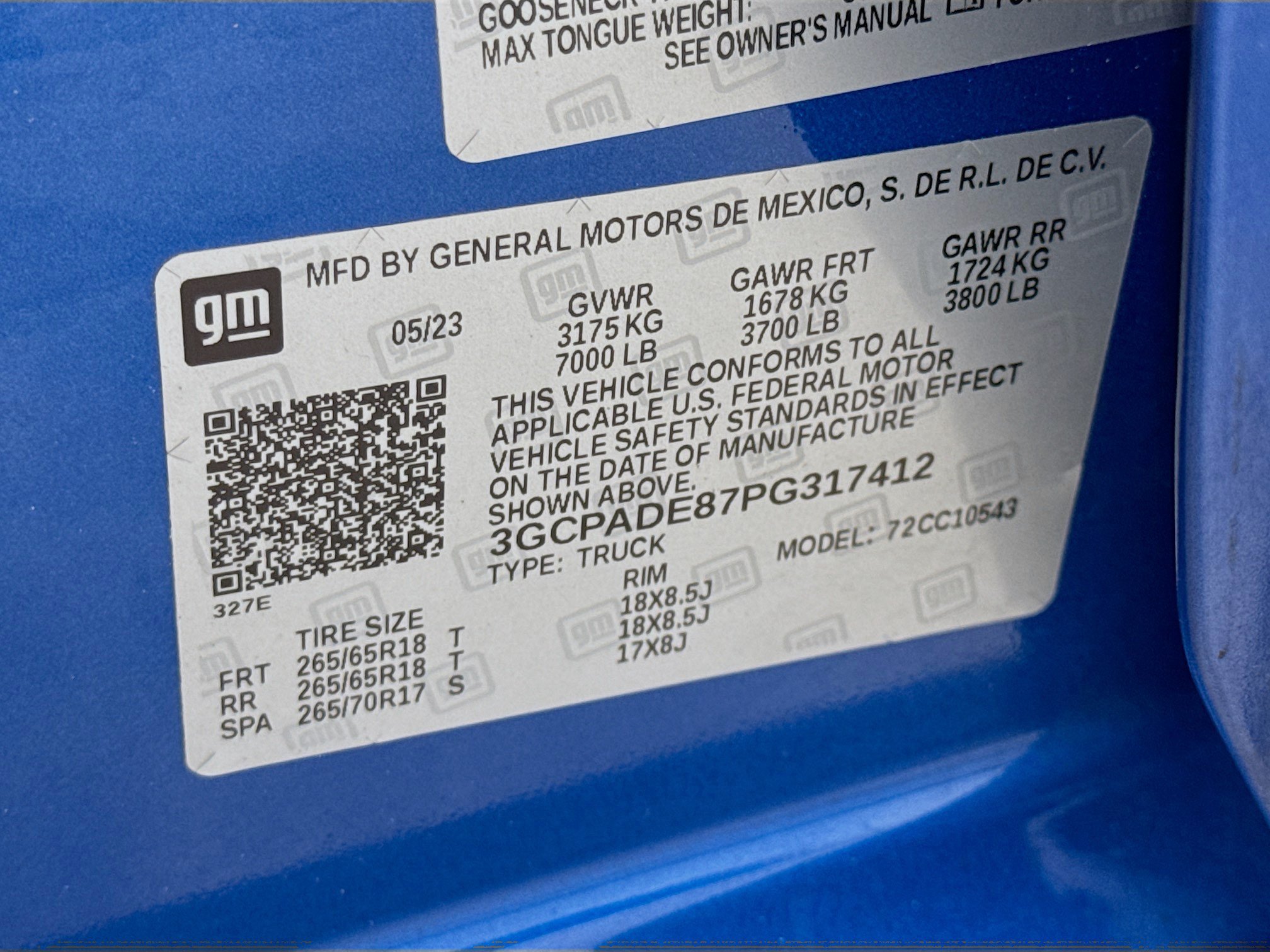 Used 2023 Glacier Blue Metallic Chevrolet RST image 34